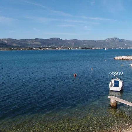 Miana Διαμέρισμα Τρογκίρ